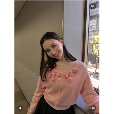 JT2026春夏 立体花朵系列款天丝垂滑质地针织开衫