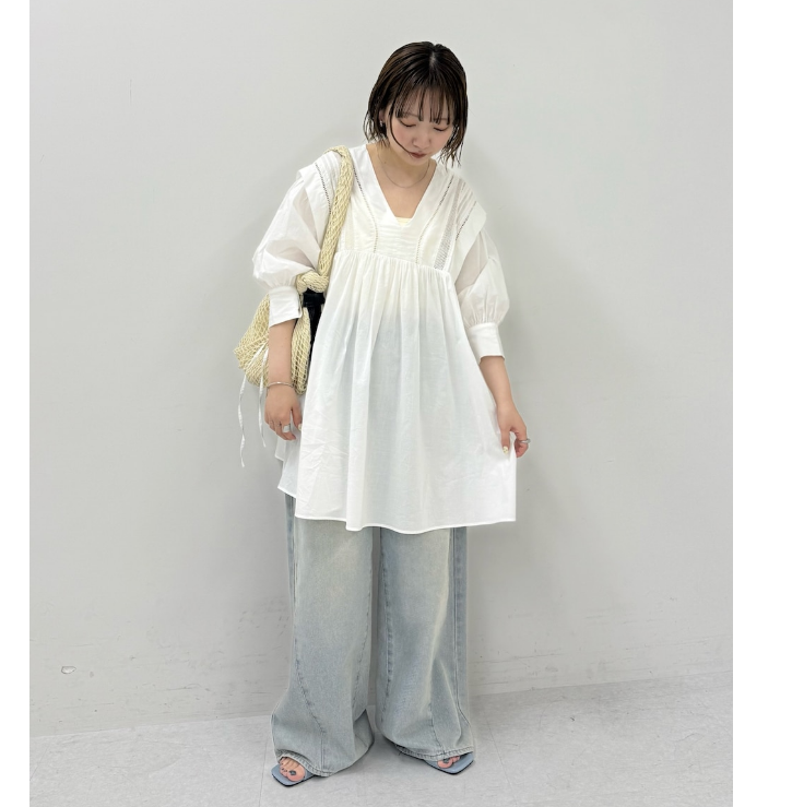 K*F2026夏季 人气经典款两面穿镂空刺绣高腰中长款小衫