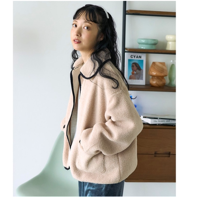 FS2025秋冬 经典款乖巧柔软包边口袋小翻领短外套