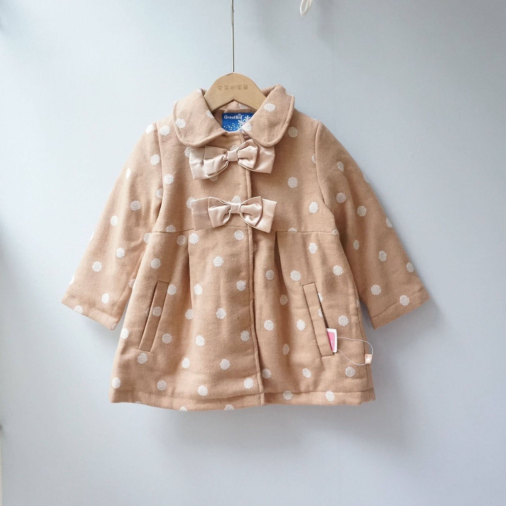 소녀와 어린이를위한 가을과 겨울 모델 90-130 사이즈의 무료 배송 얇은 퀼트 후드 모직 코트와 윈드 브레이커