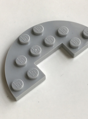全新乐高LEGO正品零件18646 3x6 带1x2切除半圆板 6132983 浅灰色