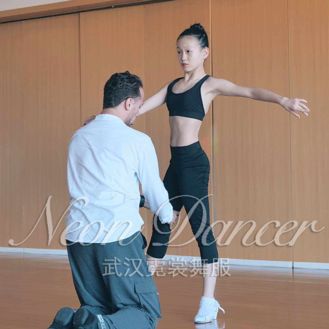 41 星光俱乐部在线视频  狼叔恰恰小课上身强 腿功弱 如何连接起