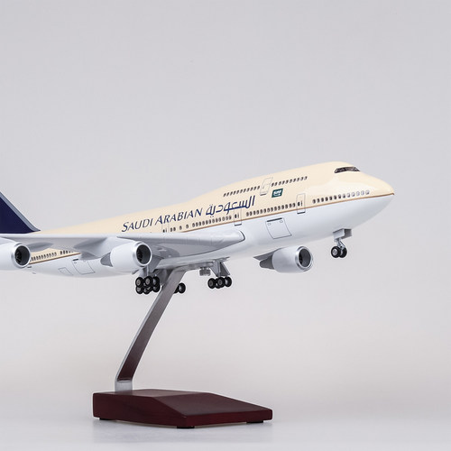 47cm沙特航空飞机模型波音747