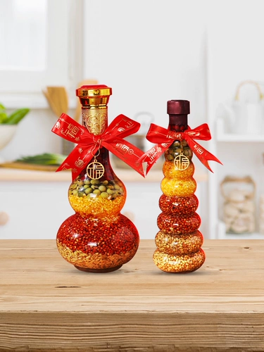 Голливудское украшение зерна -Valley Feng Deng New House of the House в доме, чтобы договориться о новом подарке по подарочному подарку.