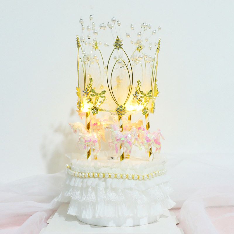 网红烘焙蛋糕装饰 奢华水晶珍珠薄纱布艺皇冠 浪漫旋转木马插件,节庆用品/礼品,创意礼盒/礼品套组,淘宝优惠券,粉丝福利购,淘宝优惠卷
