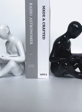 电视柜客厅工艺品摆件看书