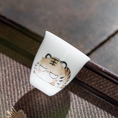 冰种手绘十二生肖品茗杯
