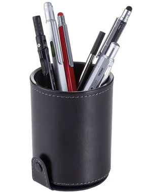 德国TROIKA 皮质圆形笔筒 桌面骰盅骰子套装高端桌游轻奢商务礼品