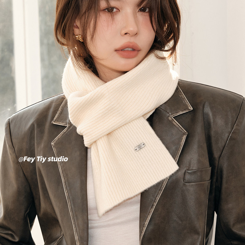 高定 细腻柔糯 含羊毛针织围巾纯色韩国设计坑条冬季保暖短款围脖,服饰配件/皮带/帽子/围巾,围巾/丝巾/披肩,淘宝优惠券,粉丝福利购,淘宝优惠卷