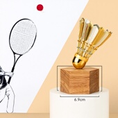 羽毛球纪念品还原16片羽毛女孩球搭子礼物比赛礼品创意定制摆件