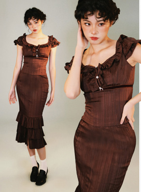 里织兀LZW原创复古巧克力棕荷叶边上衣鱼尾裙套装2026春季新款