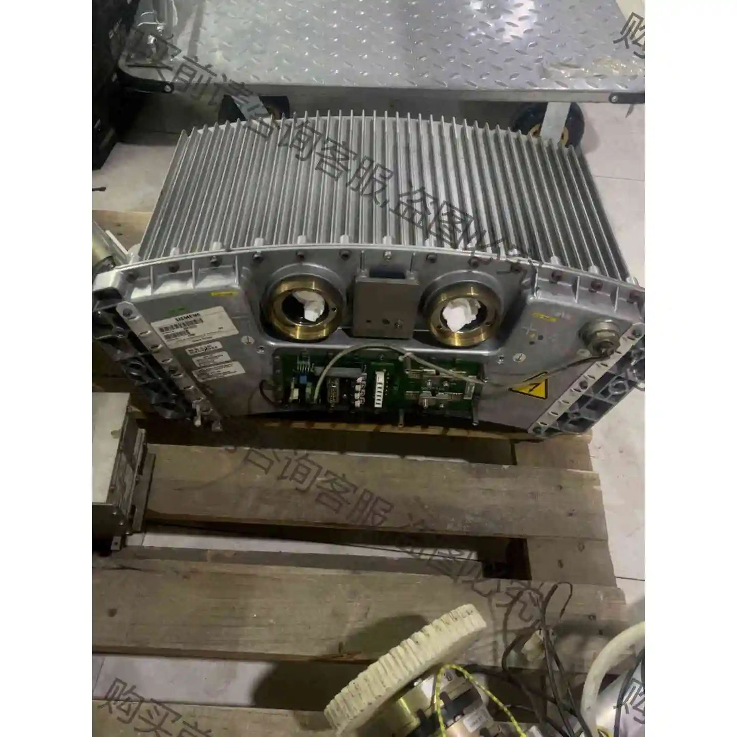西门zi CT 高压油箱04818923，图片实拍 议价 品质保证