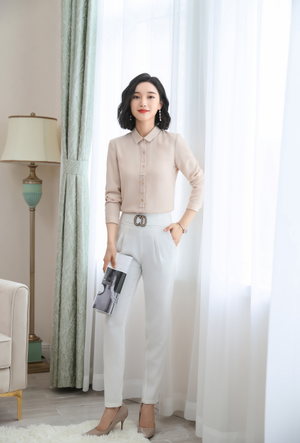 气质女士黑色修身裤子