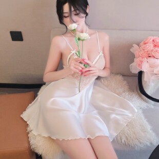 参加喜宴穿的衣服女生轻熟风适合婚宴平时可穿吊带礼服晚宴连衣裙