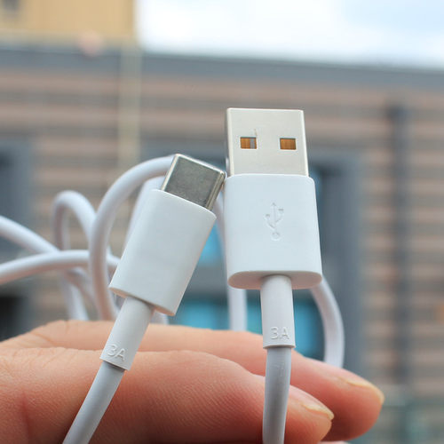 1米3AType-C快充线数据线细软线