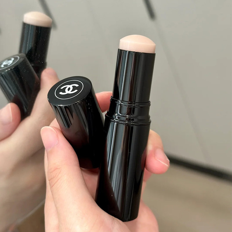 【正品行货】CHANEL 香奈儿水润修颜棒8g高光修容水光棒便携易用,彩妆/香水/美妆工具,高光,淘宝优惠券,粉丝福利购,淘宝优惠卷