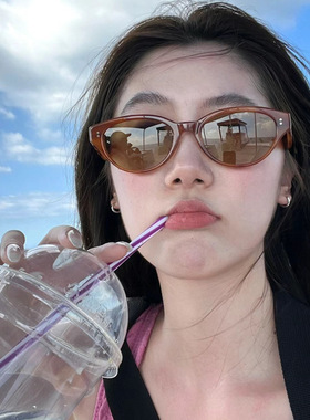 显瘦墨镜海边度假网红高级感