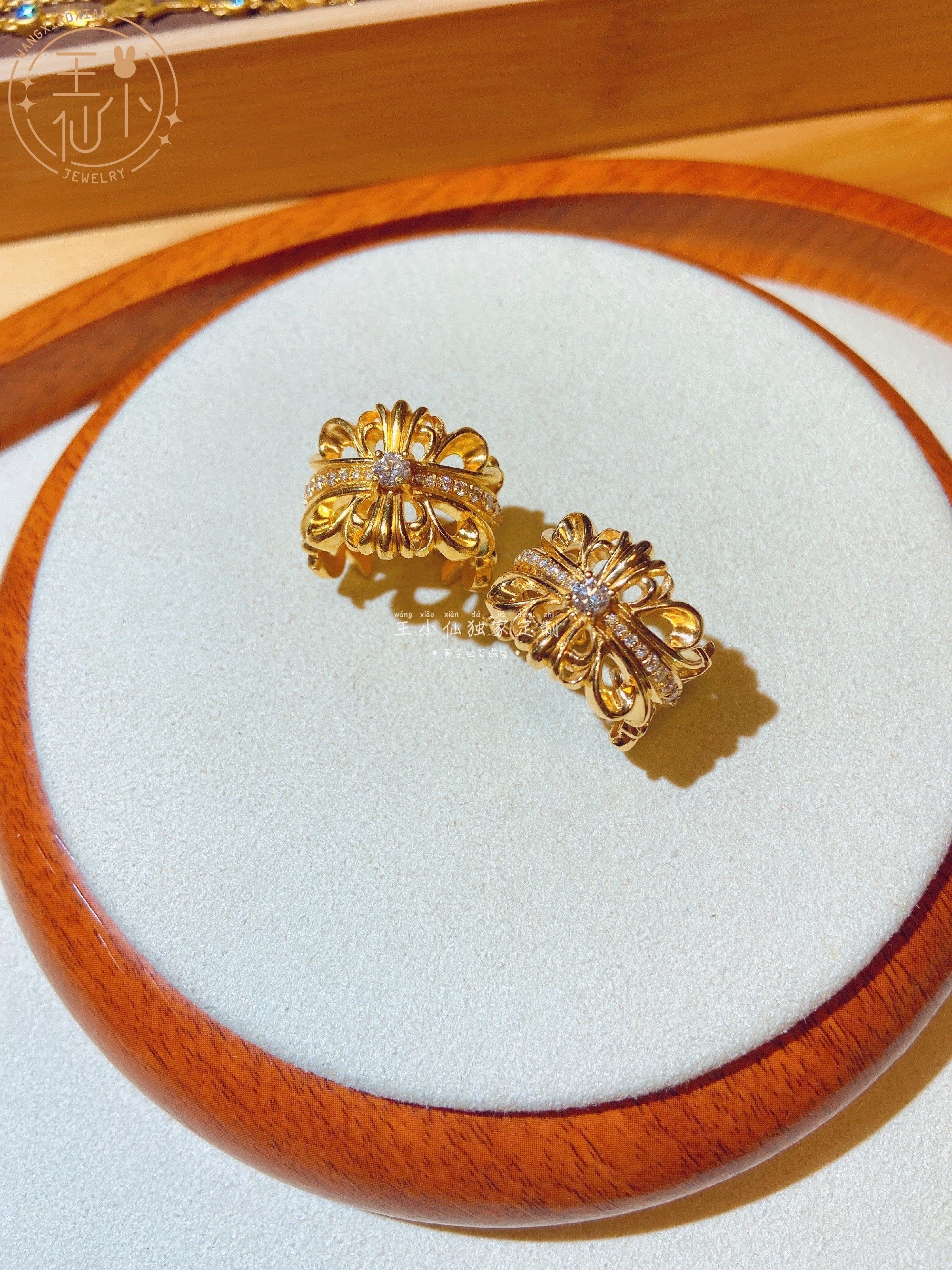 999足金 独家定制 天然钻石镶嵌 十字架 黄金实心中性情侣戒指