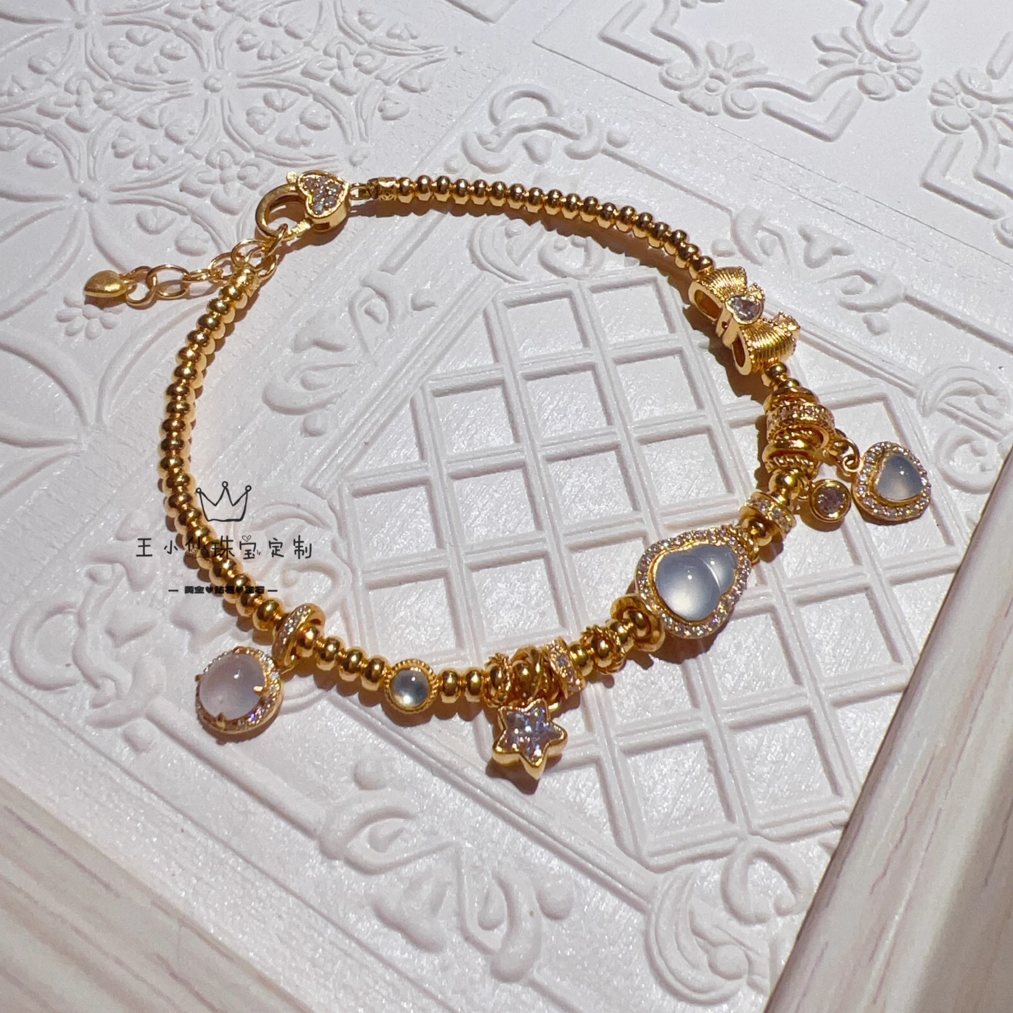 足金999精工3mm算盘珠蝴蝶结天然缅甸白冰翡翠葫芦黄金手串女