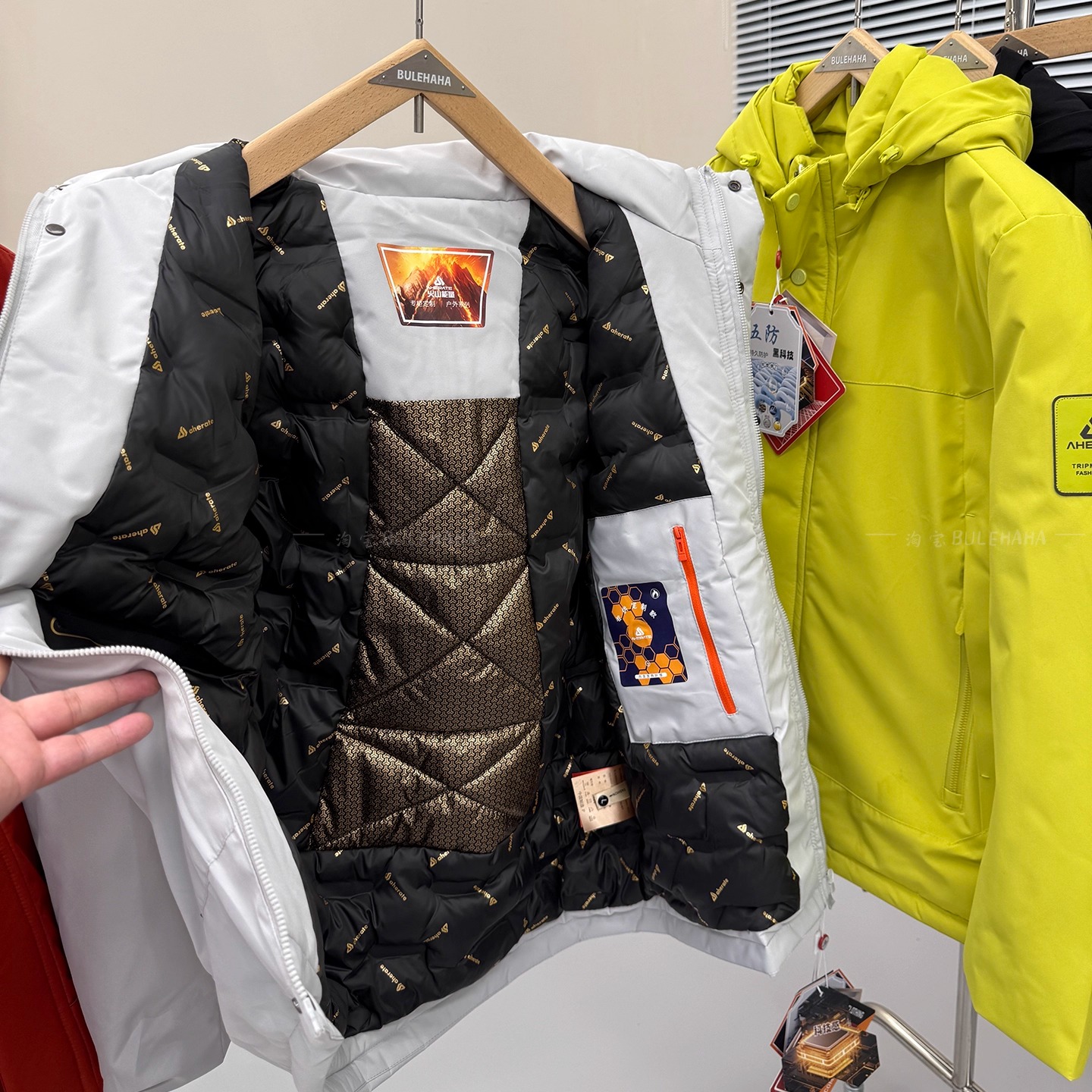 无惧寒冷石墨烯五防黑科技棉衣