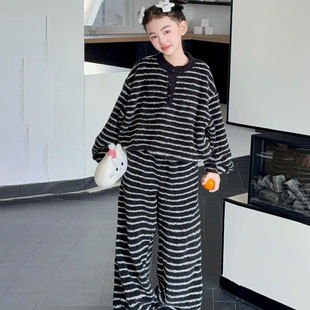 150小个子睡衣女款2025新款秋冬珊瑚绒圆领长袖加厚家居服两件套