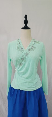 朝鲜族舞蹈练功服灯笼袖薄荷绿新款彩钻竹节纱练习服后系带舞蹈服