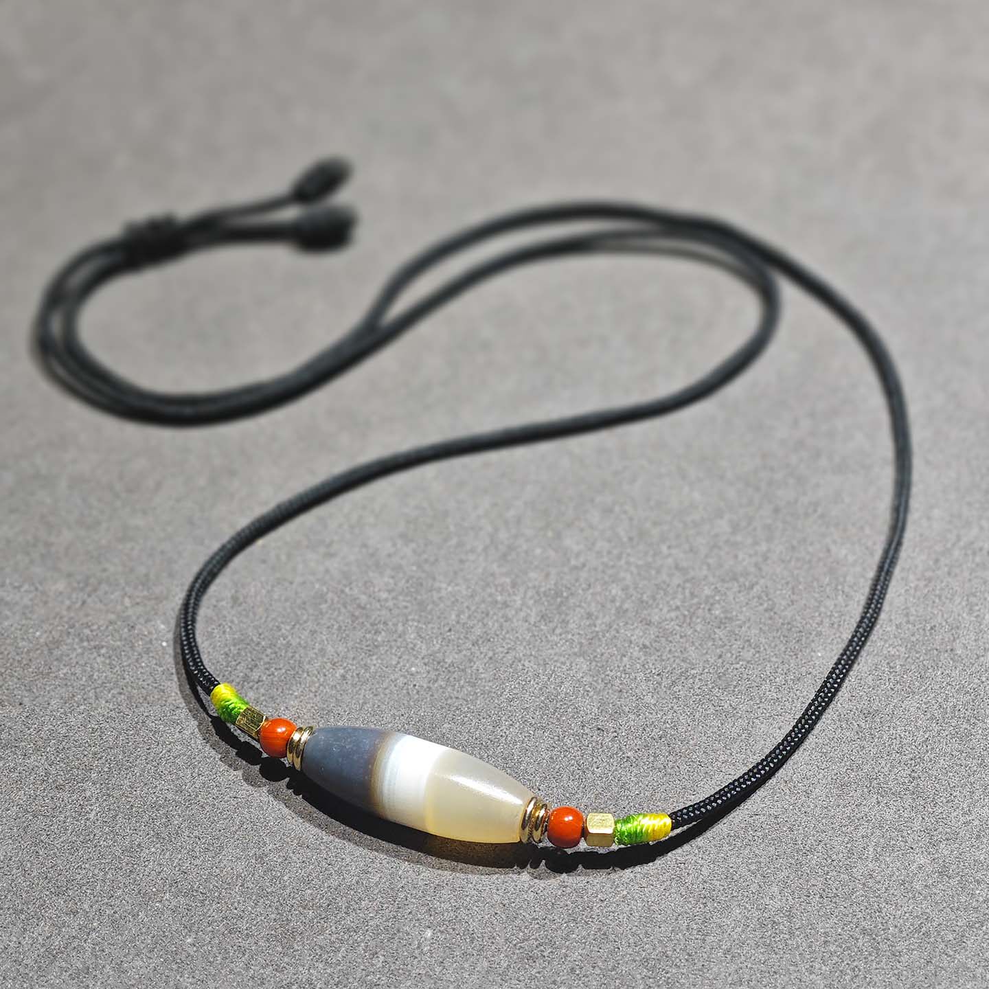 10MM西藏老灰皮蓝沁天地一线药师玛瑙桶珠勒子锁骨链项链颈链吊坠