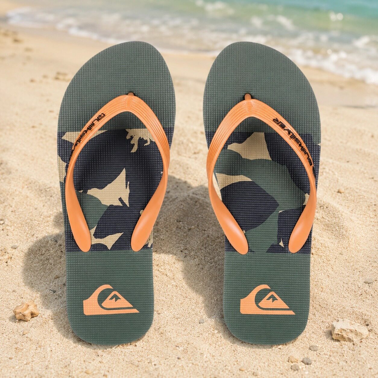 Quiksilver 迷彩拼接男士休闲耐磨人字拖时髦户外夹趾凉拖鞋