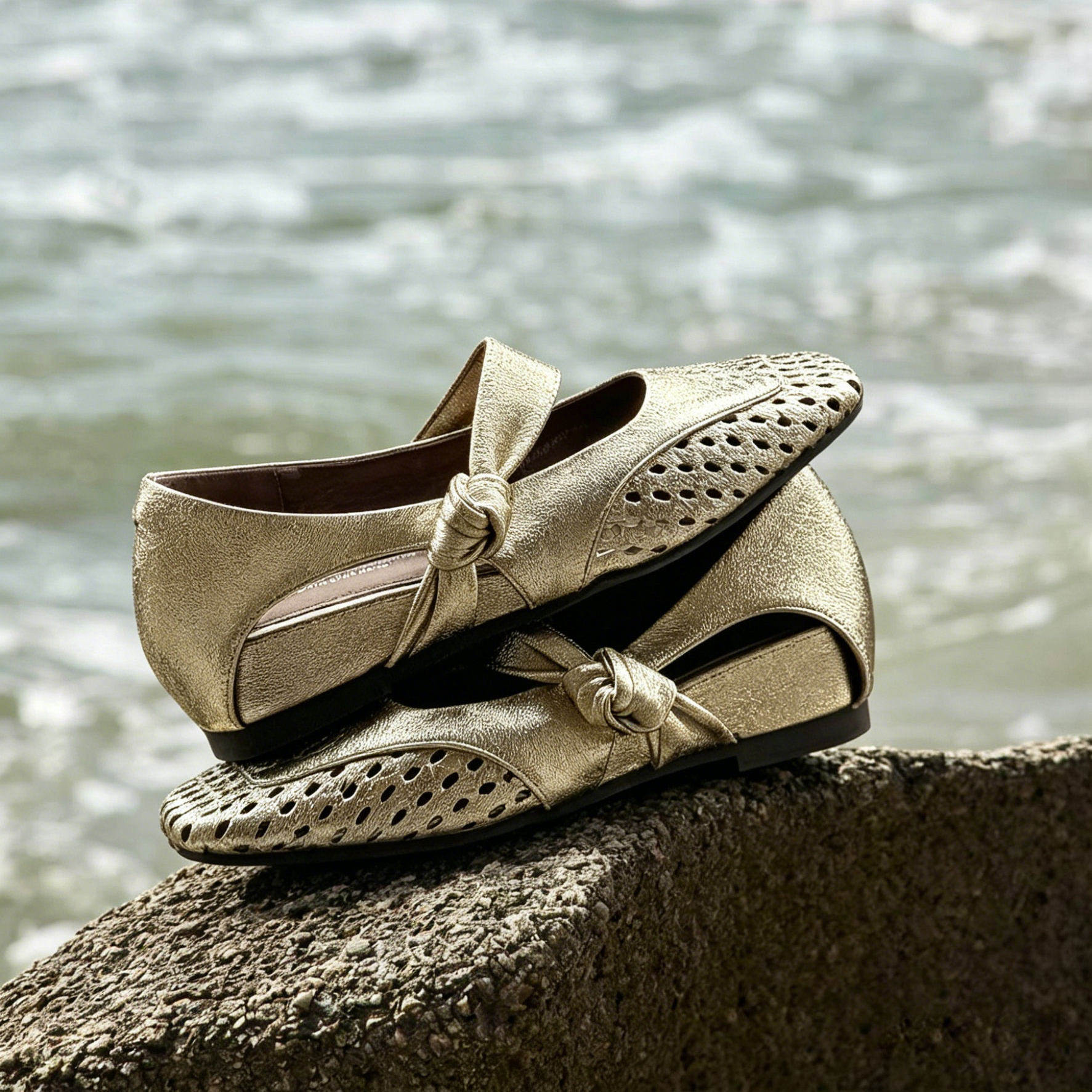 kakaduo全时系列 羊皮中空镂空方头凉鞋女通勤平底单鞋2026夏新款