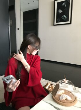 '天选新年战袍'绝美超正红色羊毛七分袖半高领毛衣半身针织裙套装