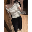 '斜肩荡领tee'77天丝19羊毛纯欲精致感斜肩露肩微修身荡领短袖T恤