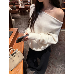superniniyy 假日氛围感 100羊毛露肩斜肩松弛显瘦宽松针织毛衣女
