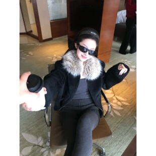 superniniyy 小狐狸&颗粒羊羔毛定染毛领拉链式皮毛一体小外套女