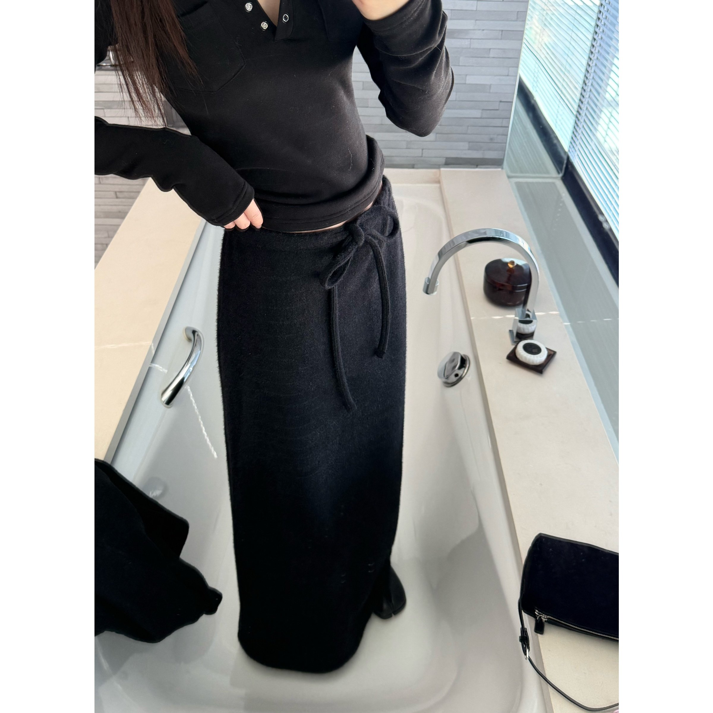 '属于冬的毛绒松弛感'显瘦无松紧腰头抽绳设计简约中腰半身裙长裙