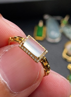 天然翡翠A货18K金1880高冰链条马鞍戒指K黄高冰镶嵌钻石珠宝玉石