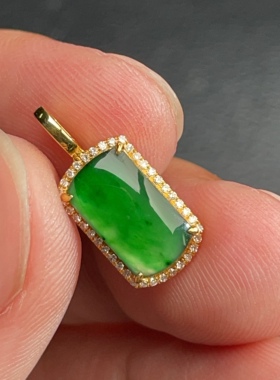 18K金天然翡翠A货-2280马鞍满绿吊坠K黄阳绿挂件镶嵌钻石珠宝飘花