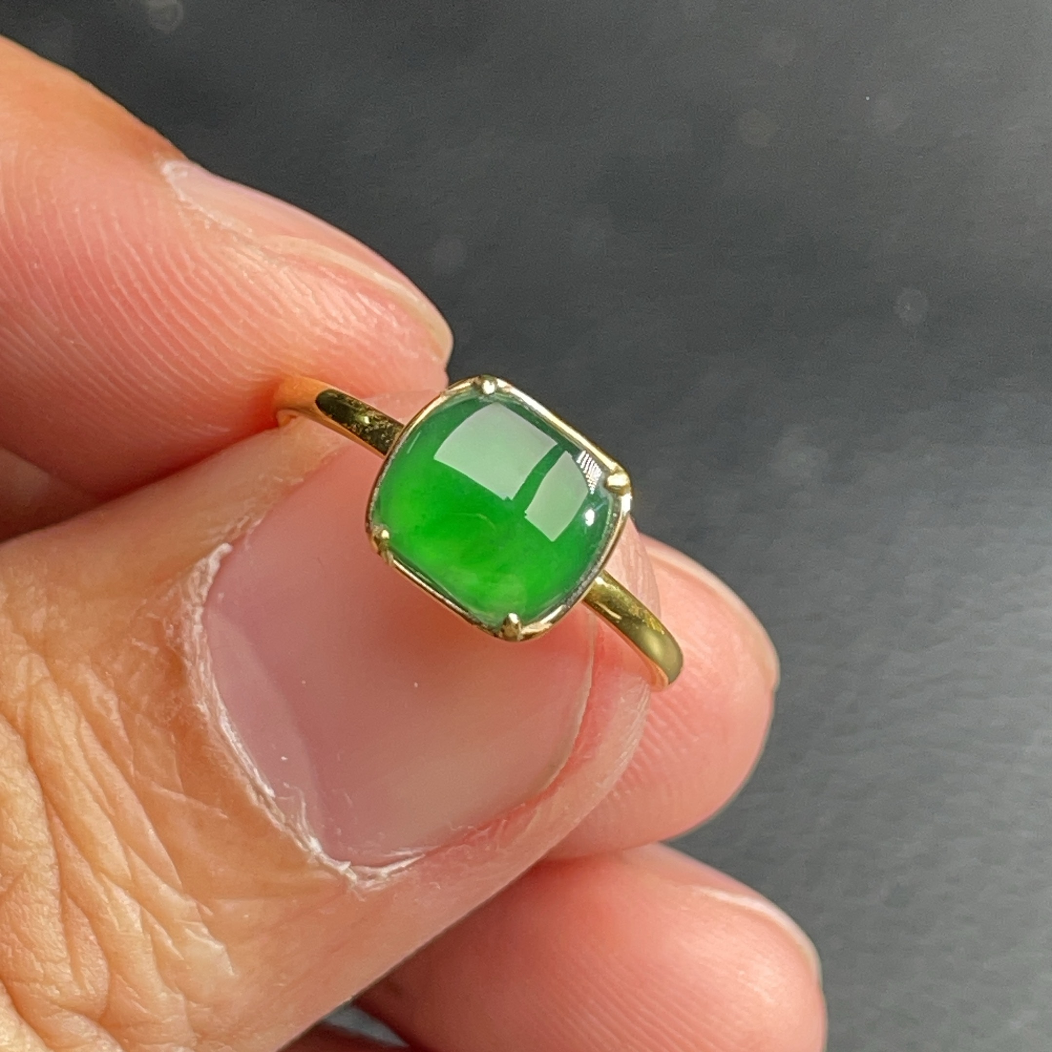 18K金天然翡翠A货D-1680马鞍满绿戒指镶嵌珠宝玉石阳绿气质包边