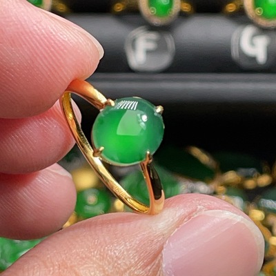 18K金天然翡翠A货-1780蛋面满绿戒指K黄镶嵌珠宝玉石阳绿简约大气