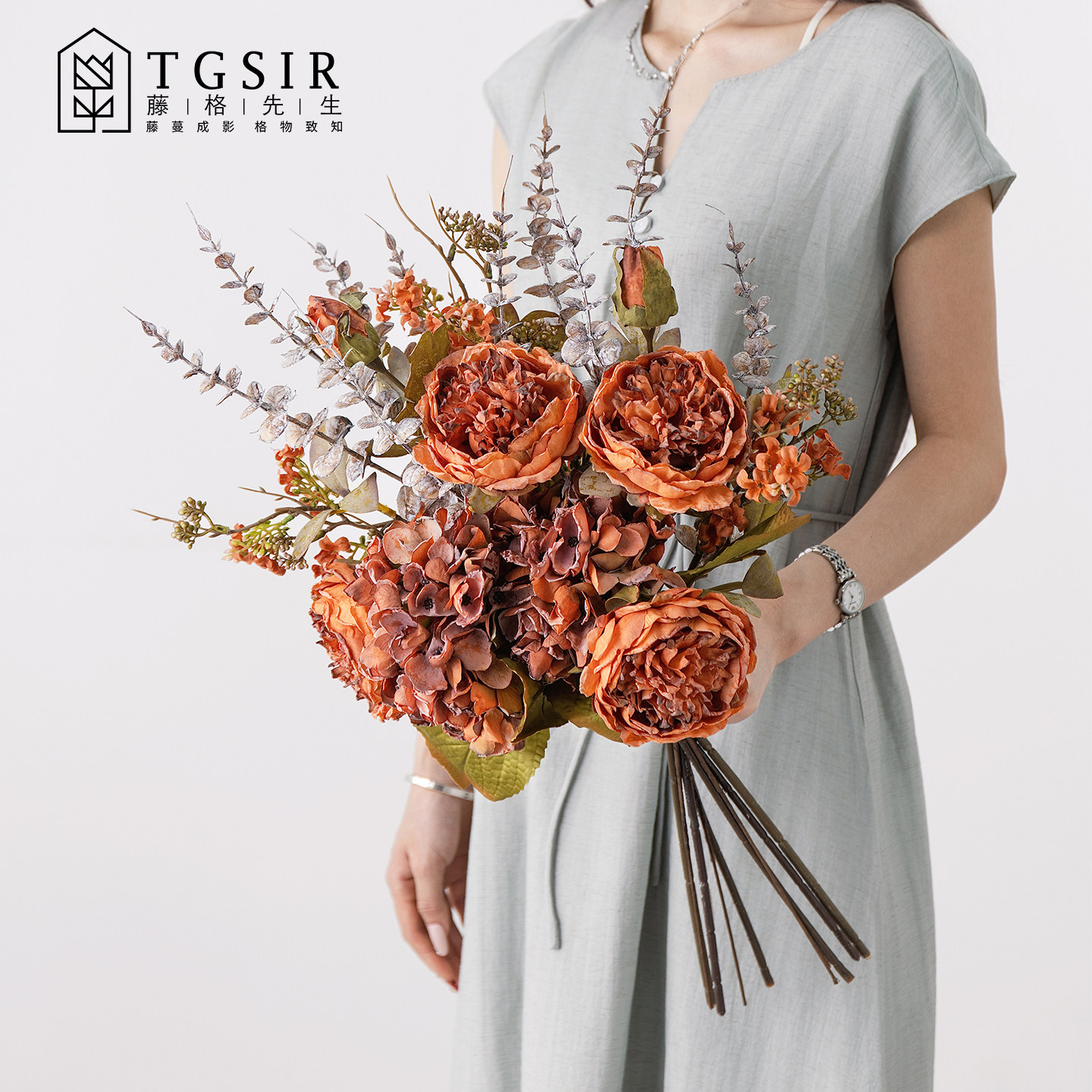 侘寂风复古牡丹绣球尤加利叶把束仿真花餐桌插花摆设仿干花假花束