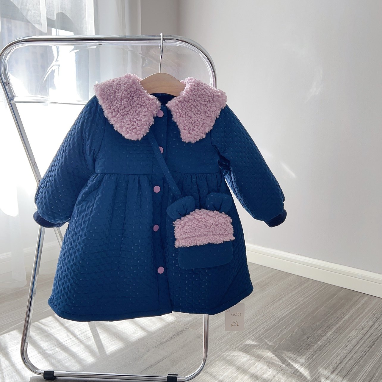 2022冬 韩版品牌苏西薄棉毛绒翻领女童裙衣外套小童风衣棉衣1-5岁