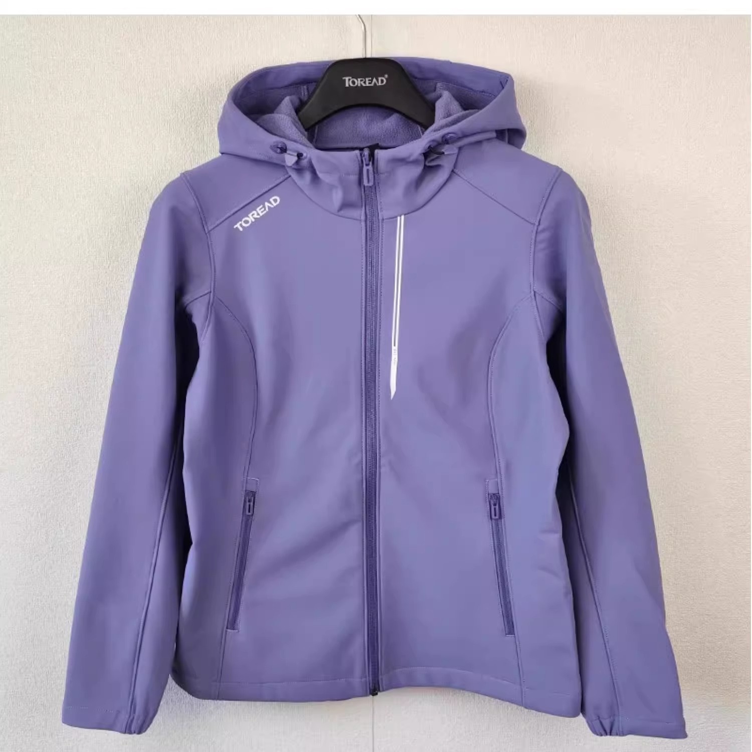 探路者软壳服女士2024秋冬新款户外加绒防风保暖外套TAEEAM92222