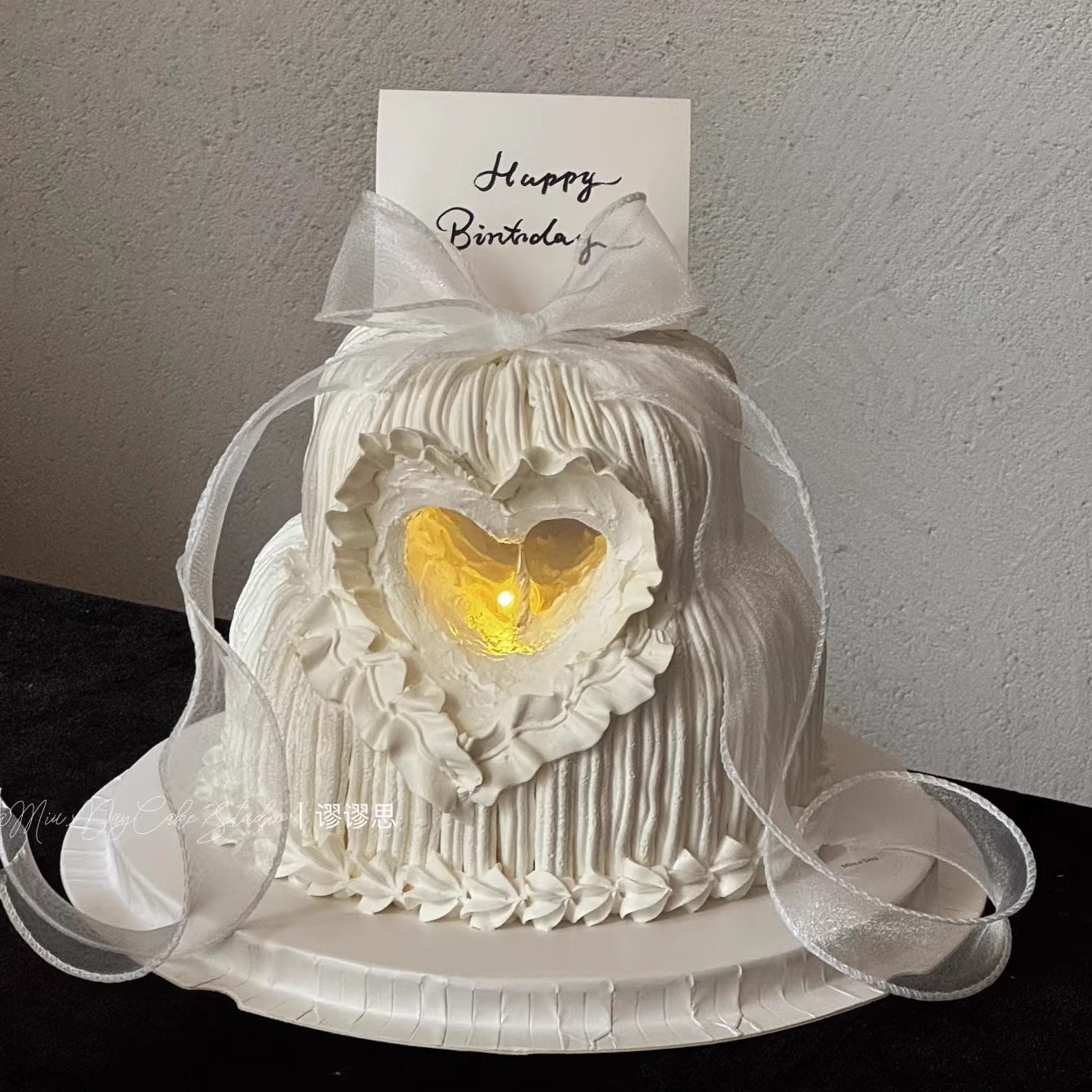 小红书款镂空爱心发光蛋糕装饰