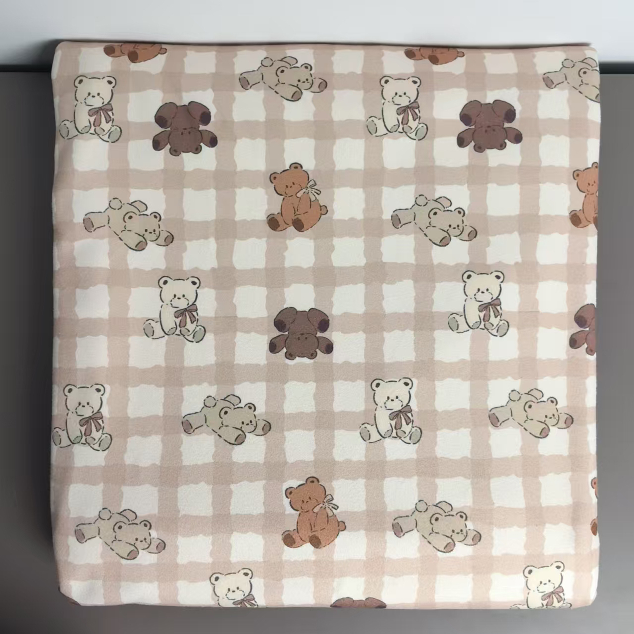 1.85门幅秋冬羊绒拉架日式格子小熊卡通图软糯家居服打底衫秋裤