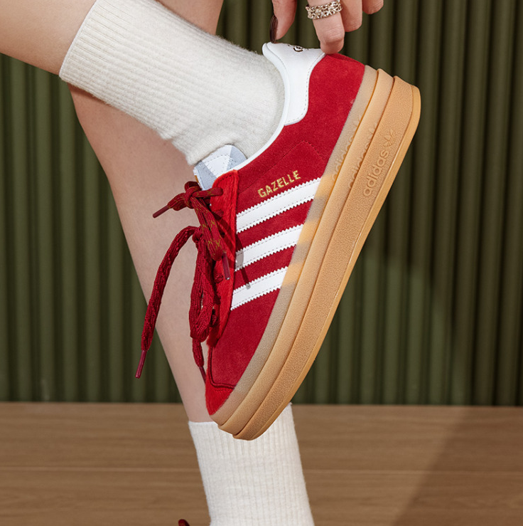正品adidas阿迪达斯马年红色厚底运动女子休闲板鞋松糕鞋 KJ4293