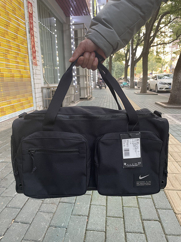 耐克黑色单肩手提包斜挎包