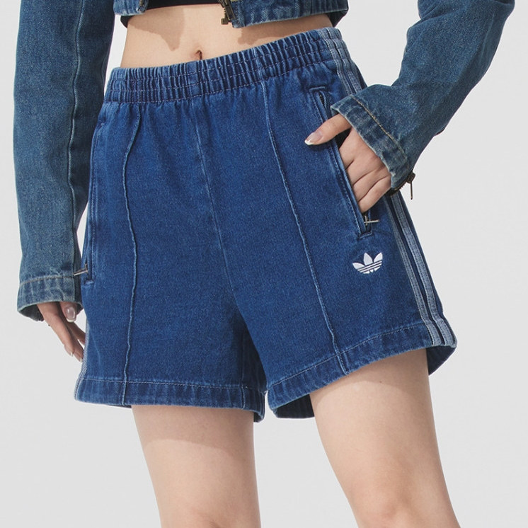 正品阿迪达斯adidas运动休闲牛仔短裤女子夏装宽松热裤 JD2562