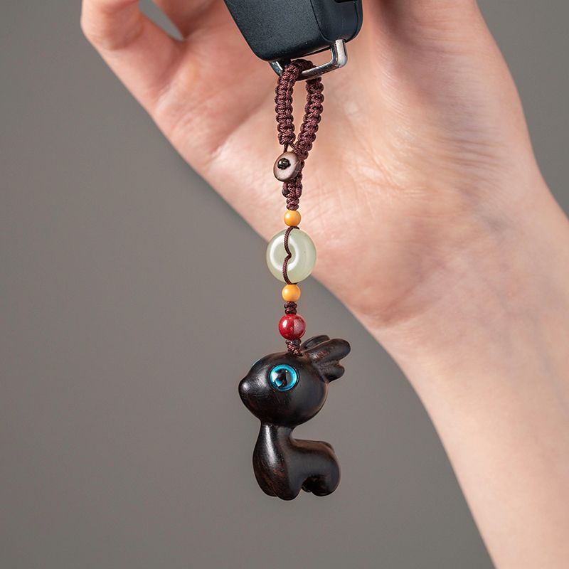 卡通小鹿钥匙挂件可爱檀木网红男