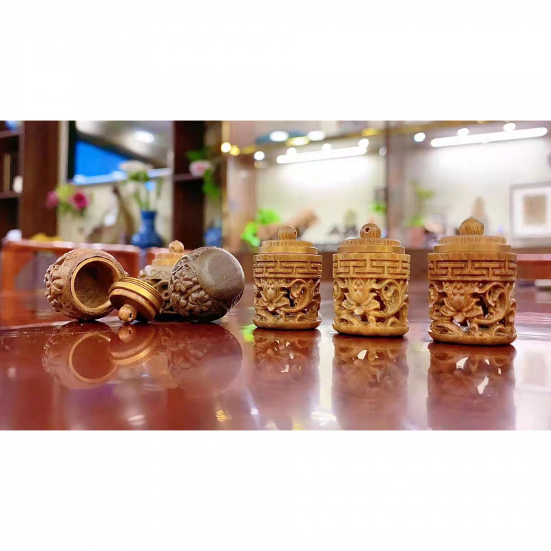 翠薇喜舍绿檀镂空缠枝莲纹香囊雕件原创设计吊坠挂坠男女款