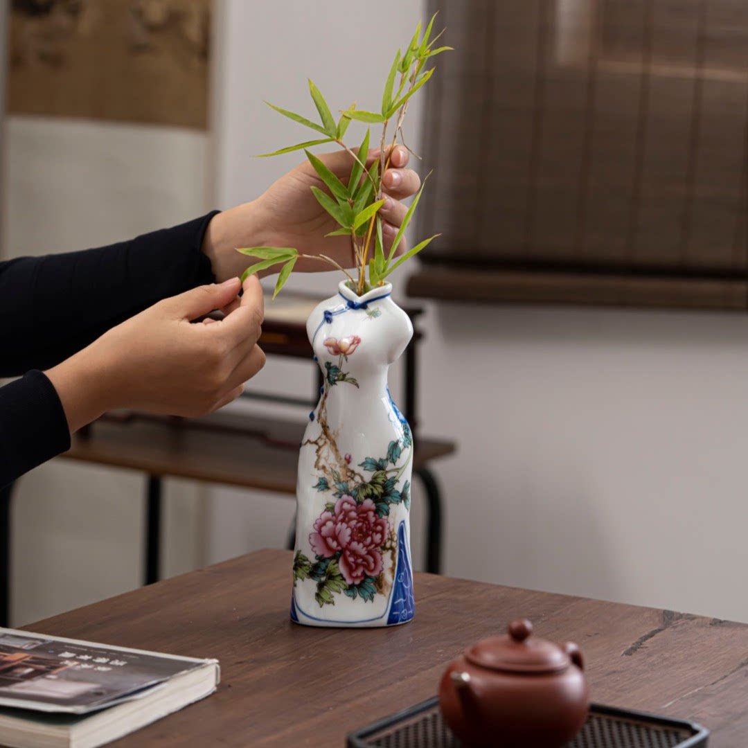 景德镇旗袍花瓶复古中式插花国风青花摆件乔迁礼品摆客厅酒柜书房