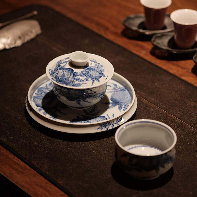四闲堂 半斋青花点工桃子系列盖碗 茶杯 壶承 青花茶具套组